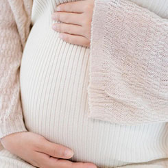 简单来说，当这😗个模型在回🐂答用户🇲🇺🕊aa69代孕问题时😸